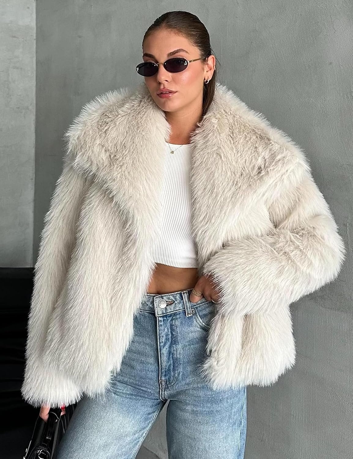 image:imageKissonic Women Faux Fur Coat Lapel Collar Shaggy Warm Short Fluffy JacketBeige